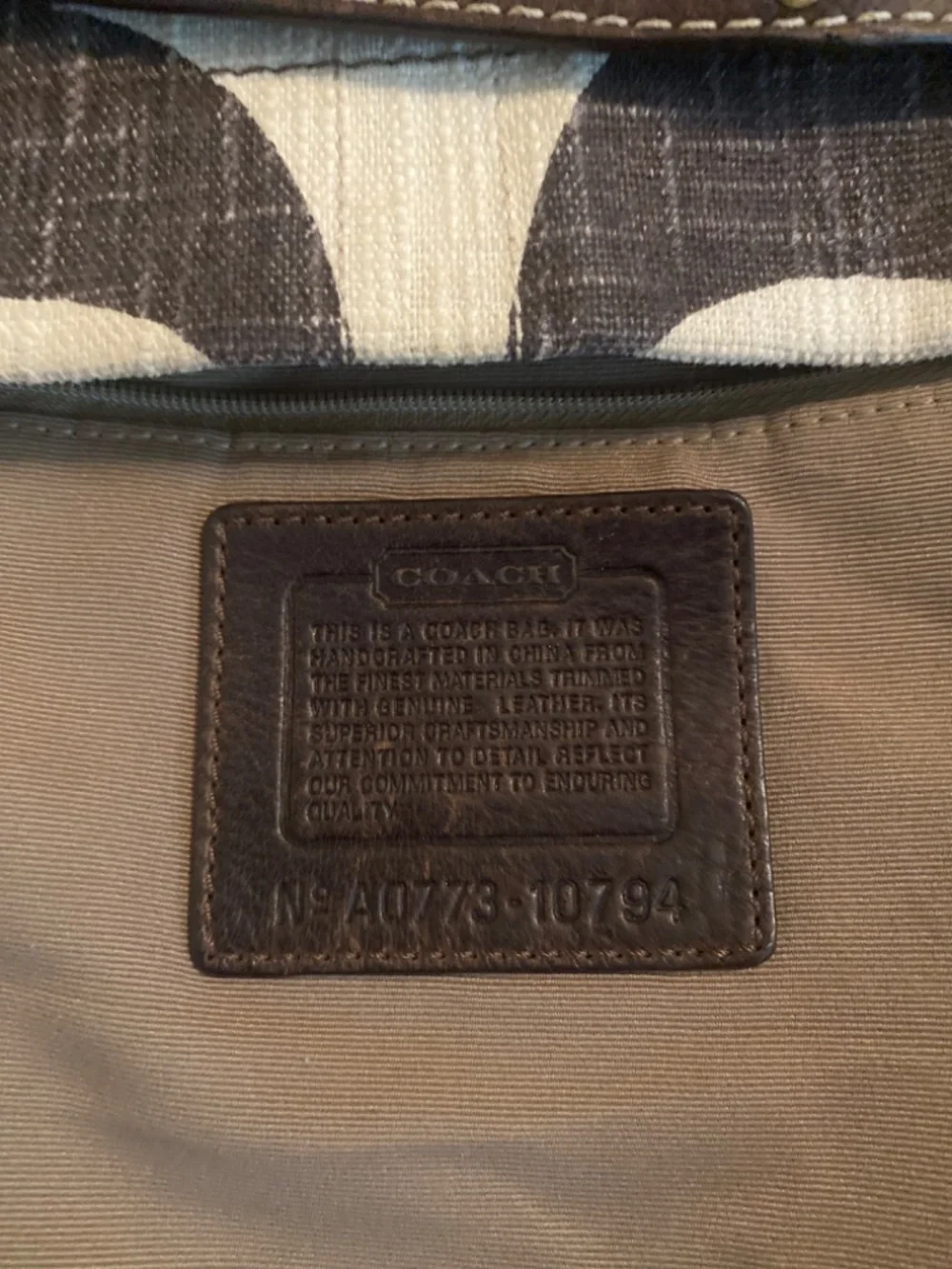 Authentic Coach Signature Carly Medium Shoulder Bag – Style 10794 (A0773)